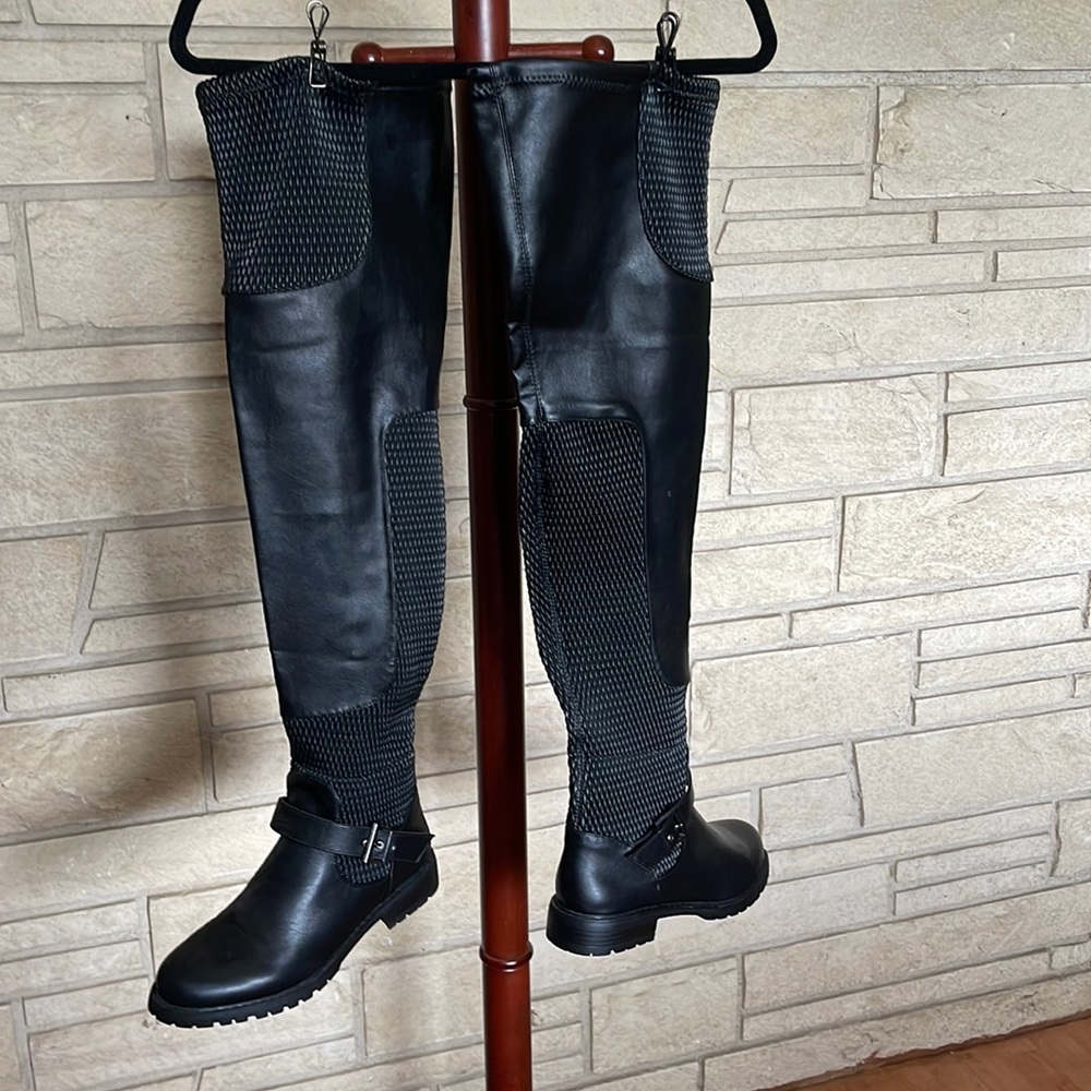 NWOT - Thigh high black combat boots